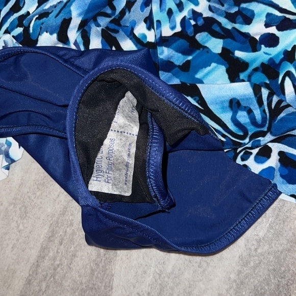 One piece Magicsuit Blue Tide Aubrey High Neck blue animal print Swimsuit size 8 - Picture 6 of 8